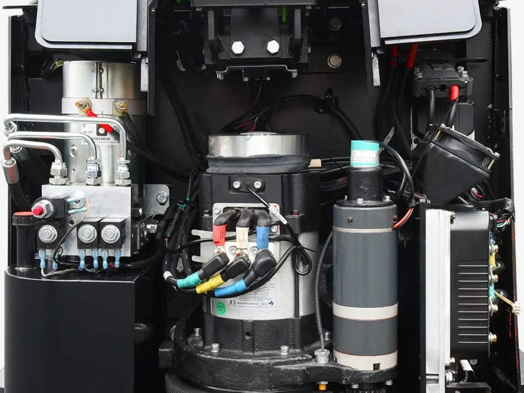 0-8t-2-0t-a-series-hrsps-stacker-for-sale-3