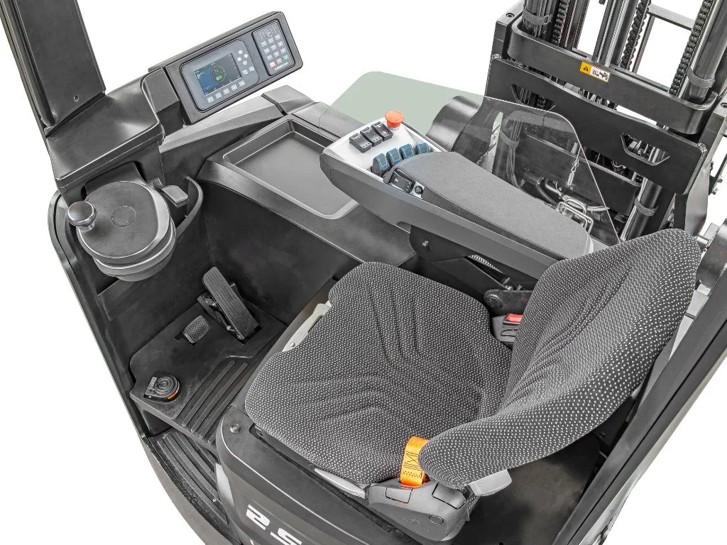 1-4t-2-5t-xc-series-reach-truck-forklift-for-sale-6
