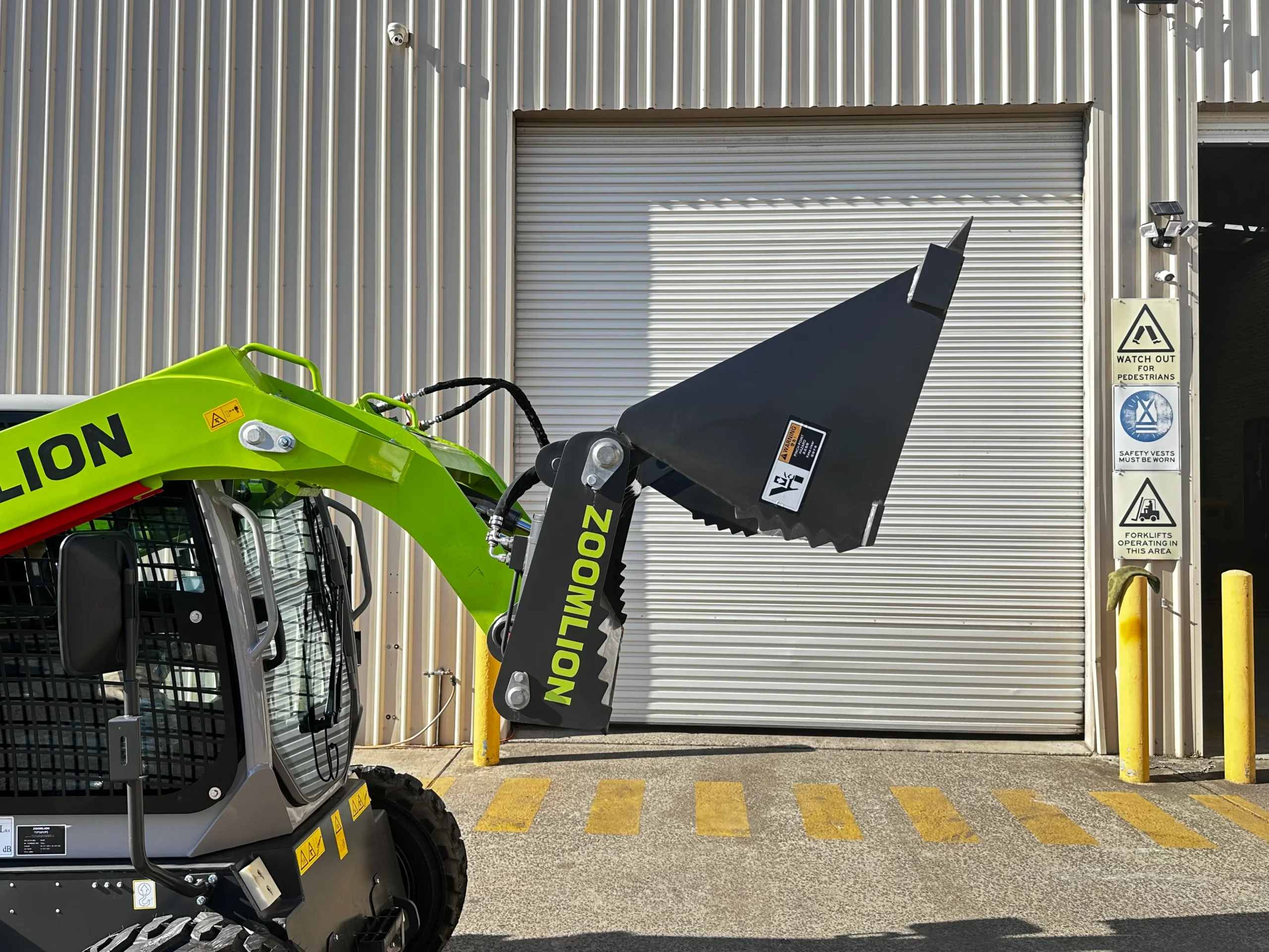 3-ton-skid-steer-for-sale13-scaled