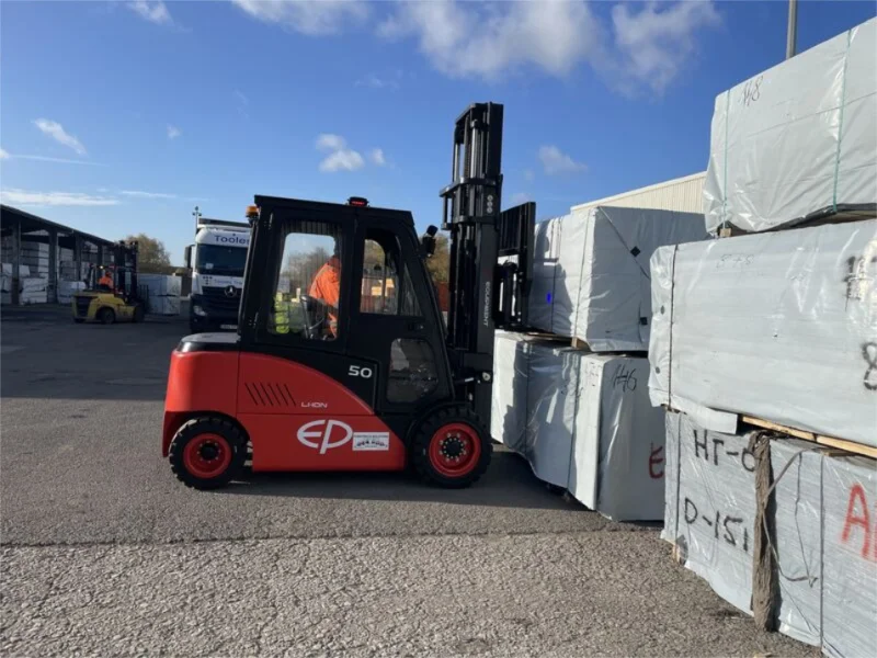 CPD50F8-5.0-ton-forklift-3