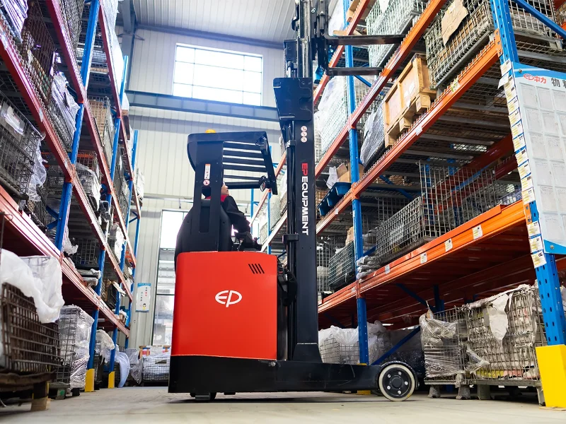 CQD20L-2.0-ton-reach-truck-1