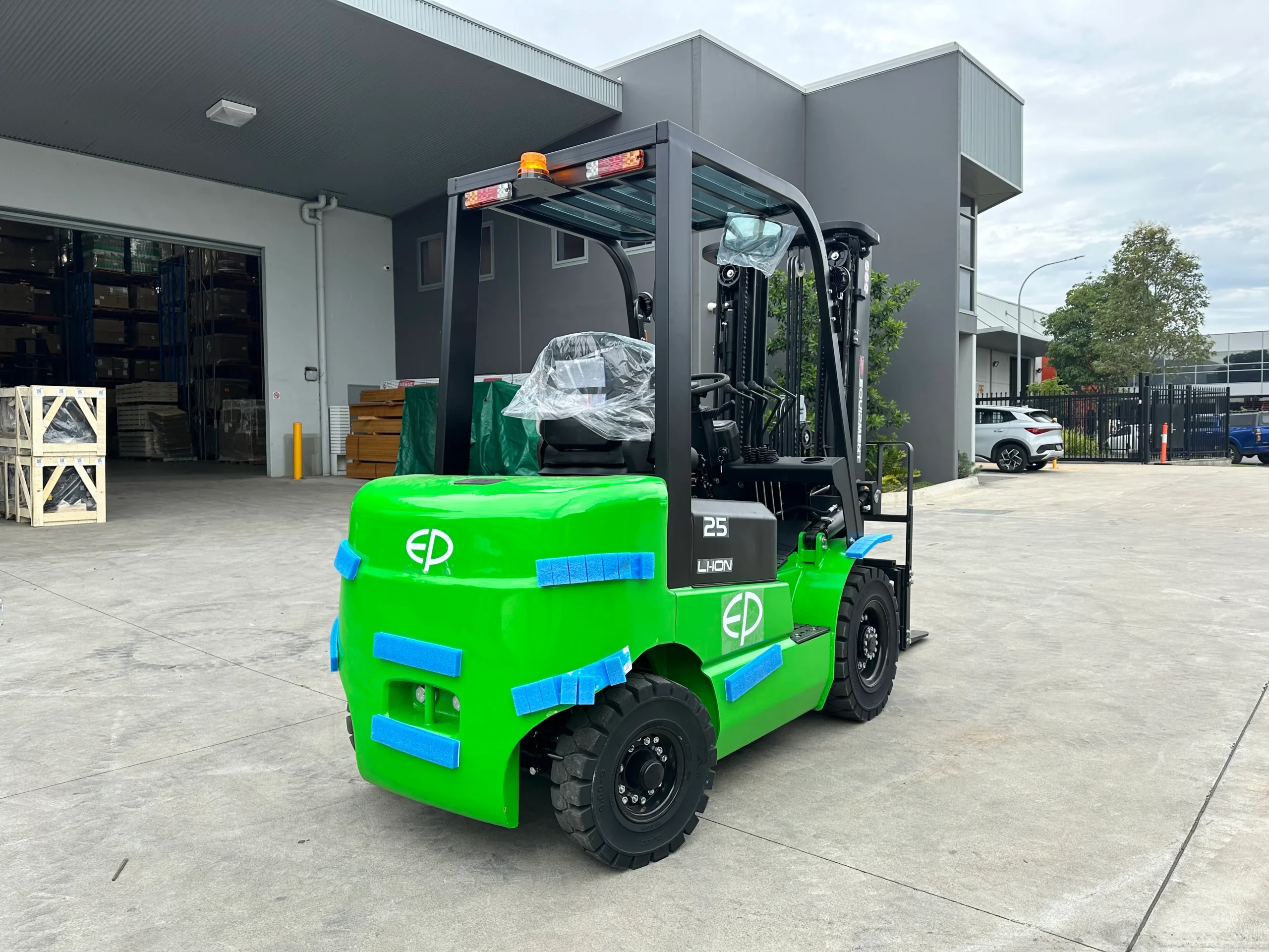 ICE251-forklift-2-scaled