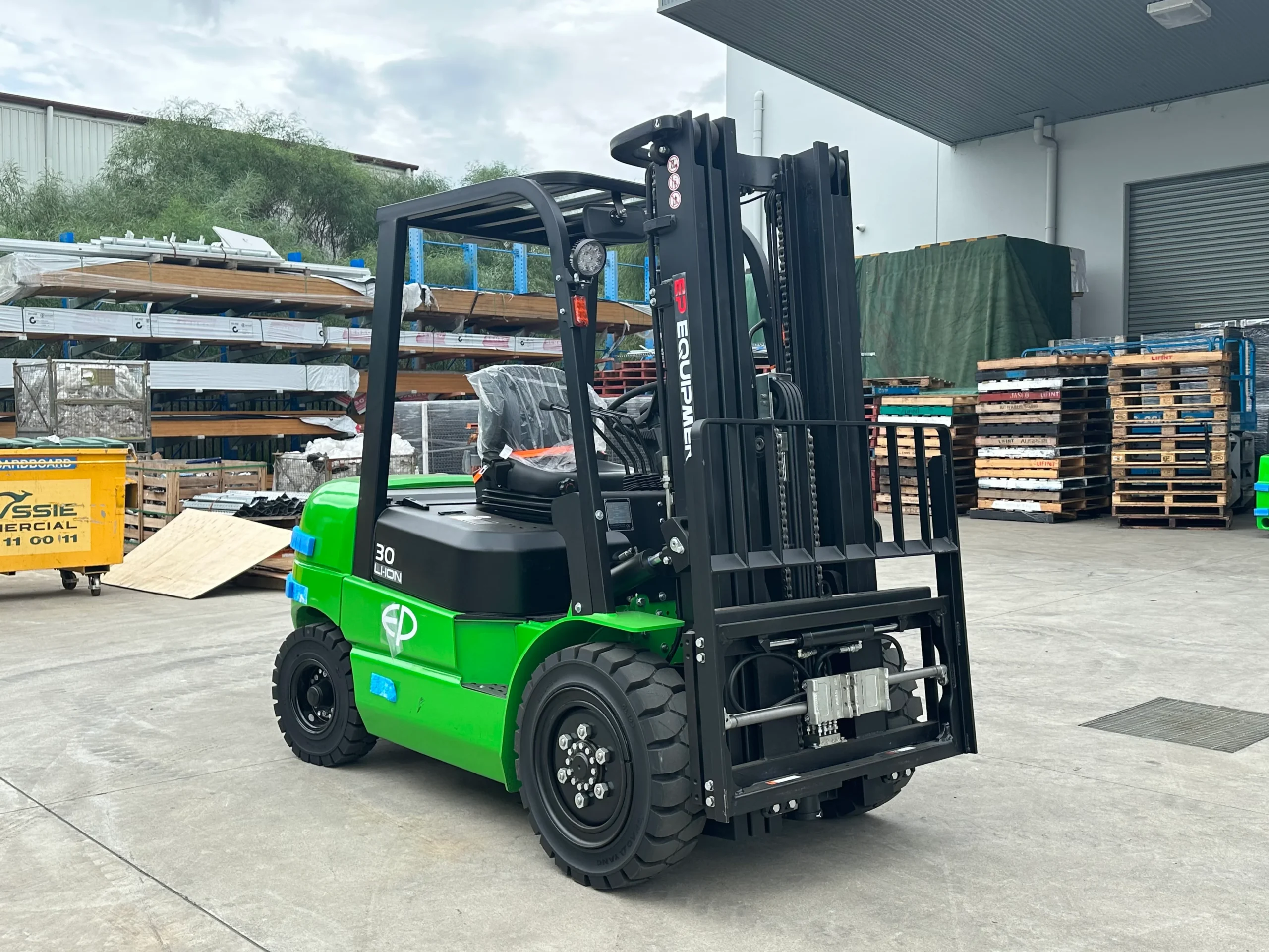 ICE301-forklift-3-scaled