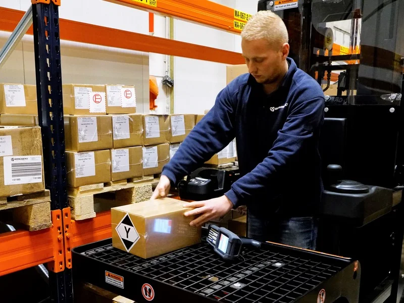 JX1-order-picker-2