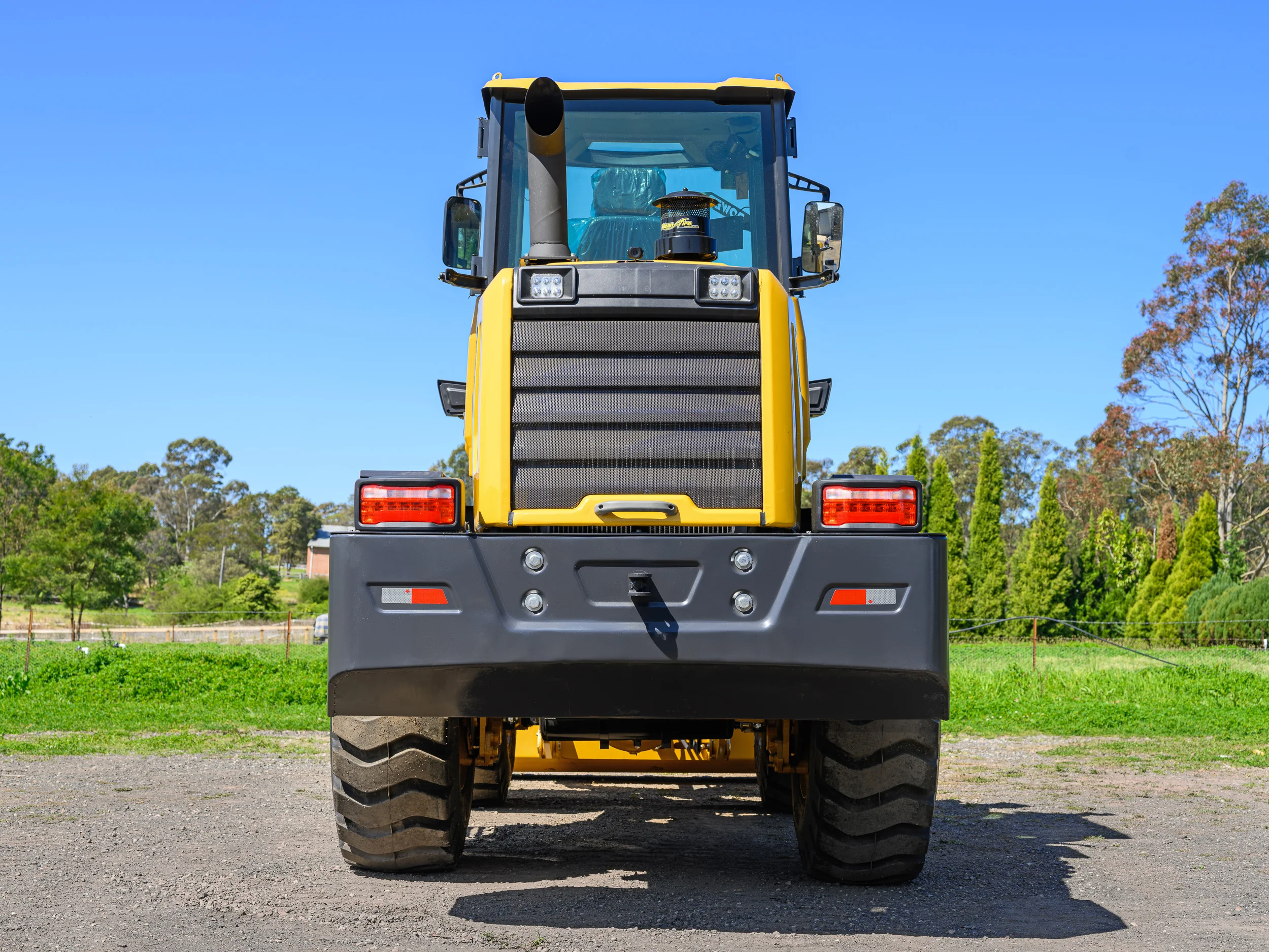 LM946-wheel-loader-6