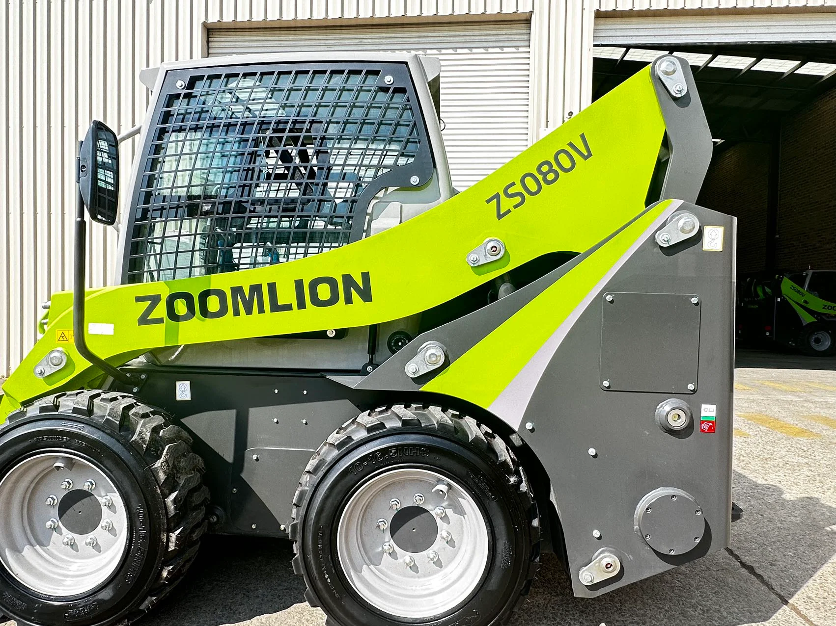 Skid-Steer-For-Sale-11