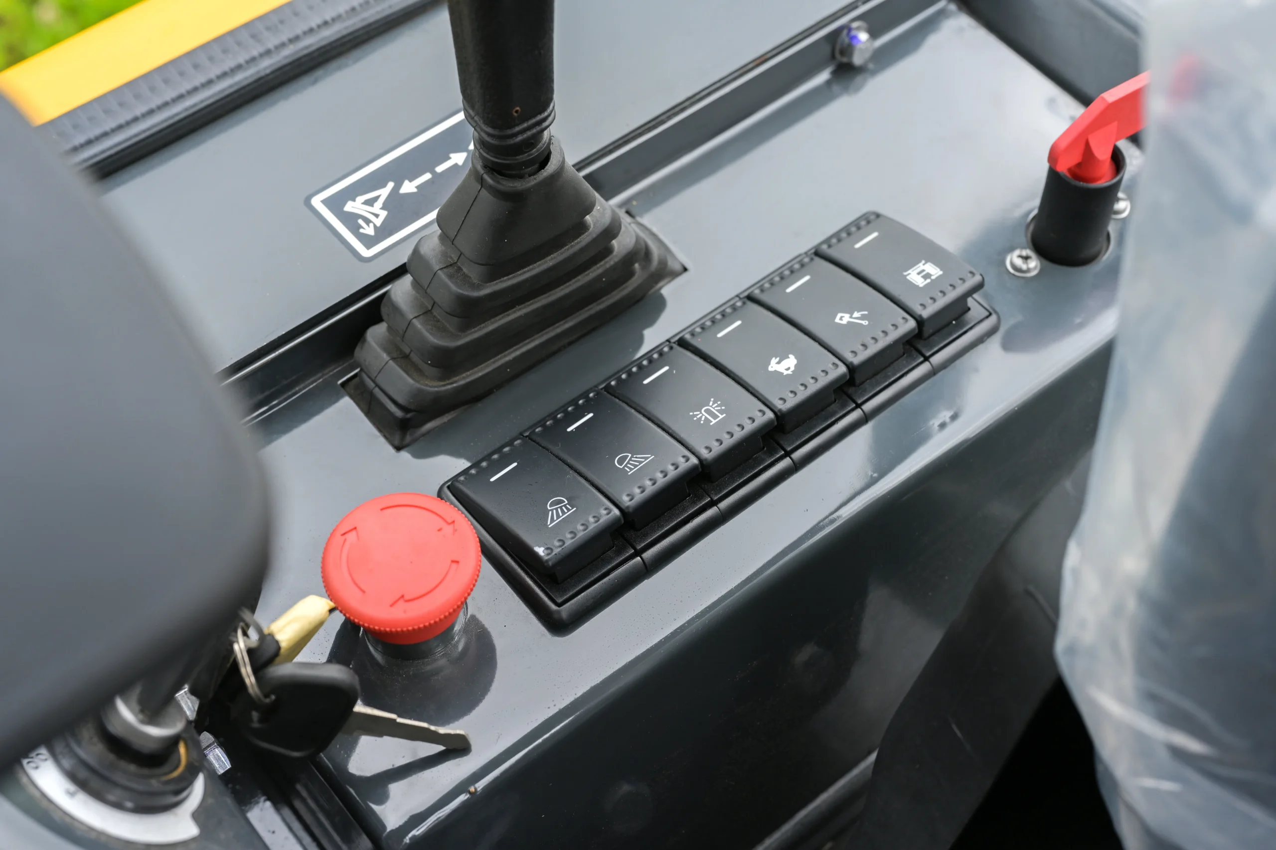 U18-excavator-control-panel-scaled