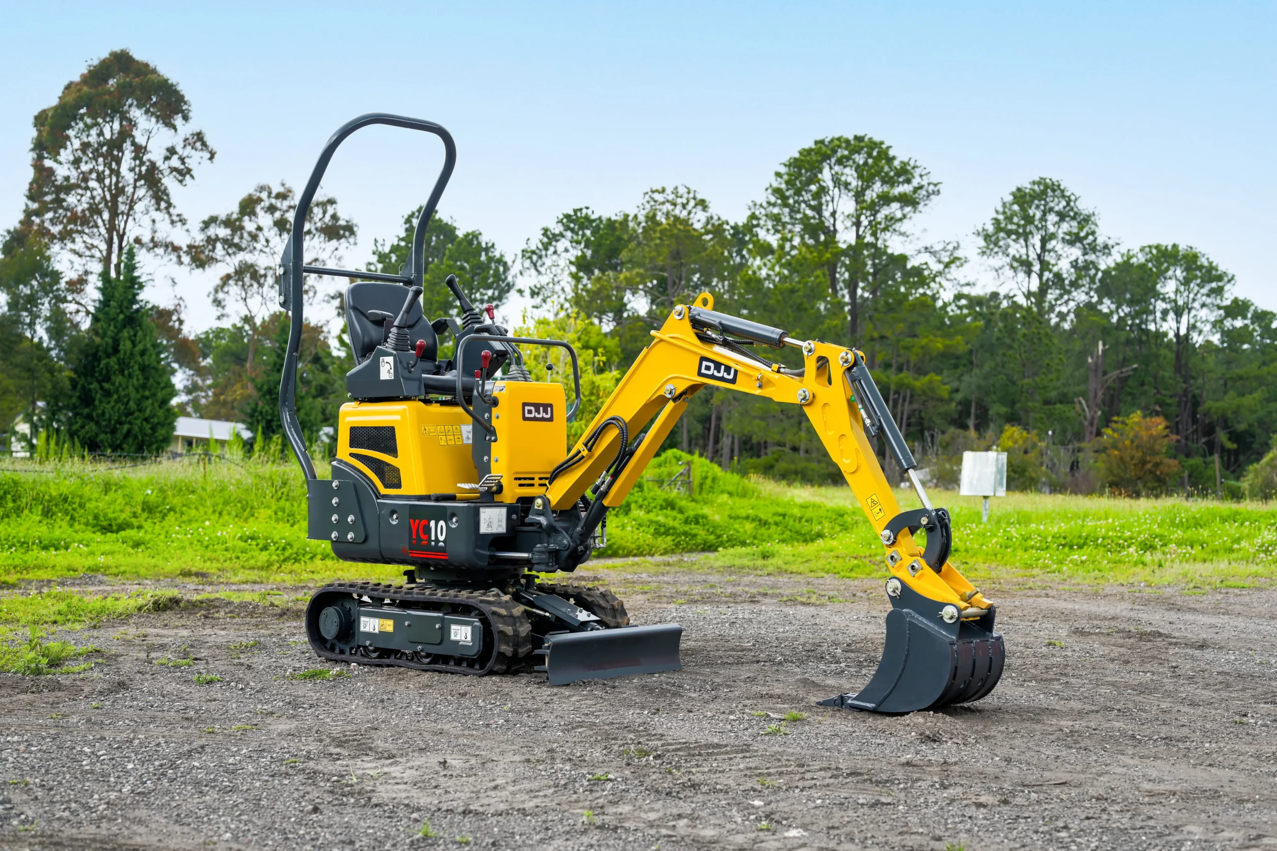 YC10-excavator-4-scaled