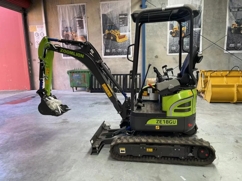 ZE18GU-excavator-1-qxr0wylri8kst00chgcui5u5nvmy4u199riew3fyi8