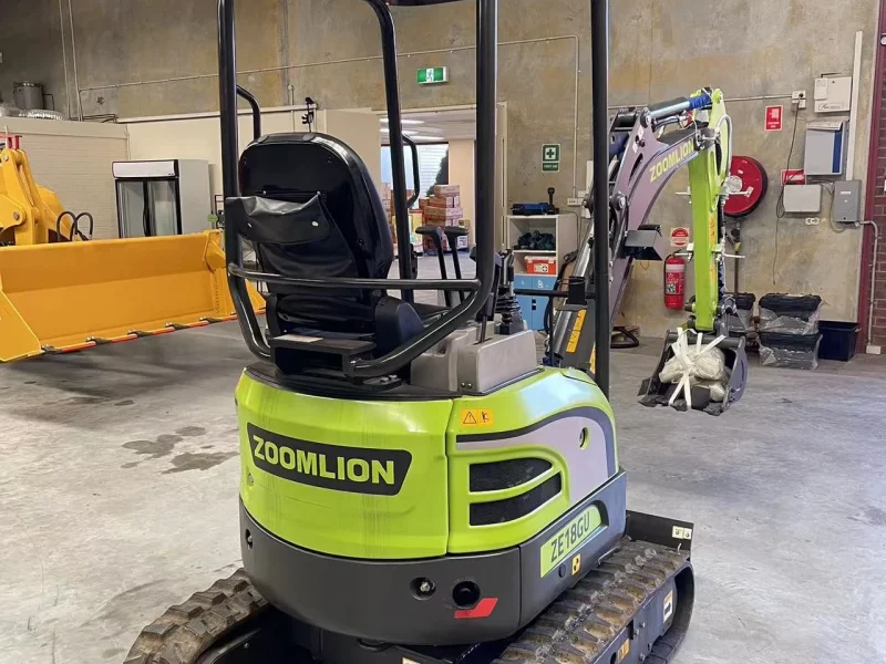 ZE18GU-excavator-2-qxr0wxnxbejihe1pmxy7xo2p2hrkx4xixmuxethcog