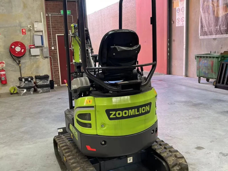 ZE18GU-excavator-3-qxr0wvs8xqgxu64fxx4ysojrvq0uhqq29djyg9k50w