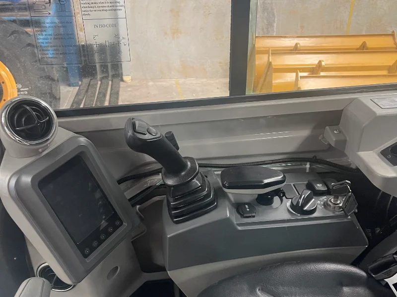 ZE35GU-excavator-control-station