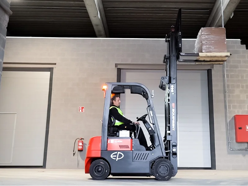 cpd20fvl-2.0-ton-forklift-2