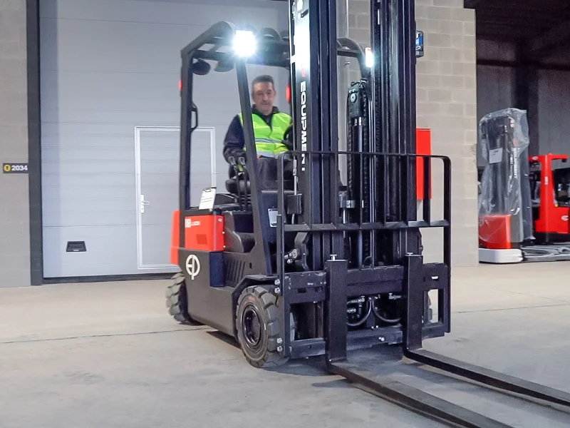 cpd20fvl-2.0-ton-forklift-3