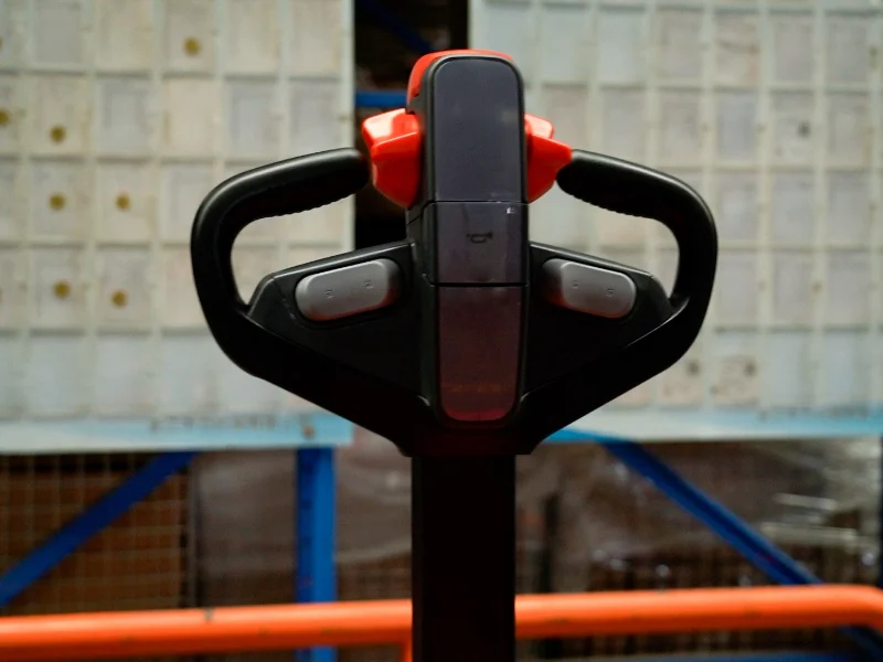 wpl202-2.0-ton-pallet-truck-2